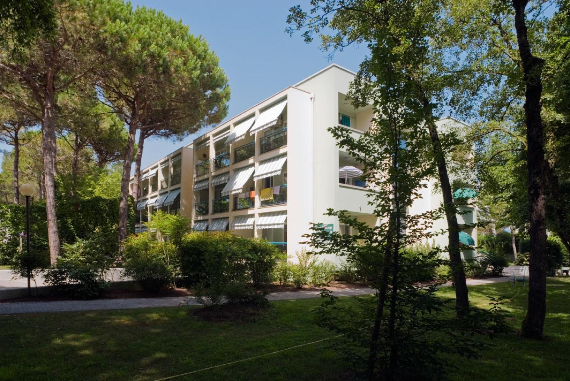 Residence Pinewood Bibione Exterior foto