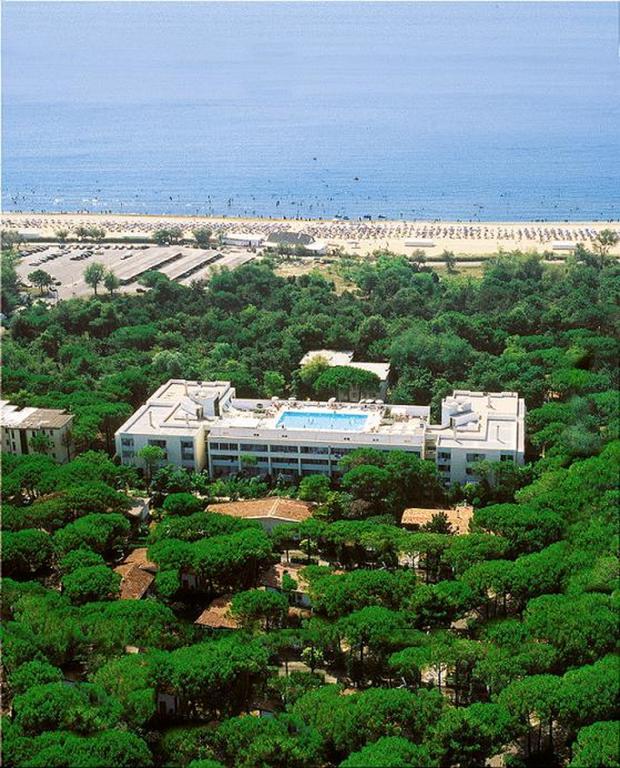 Residence Pinewood Bibione Exterior foto